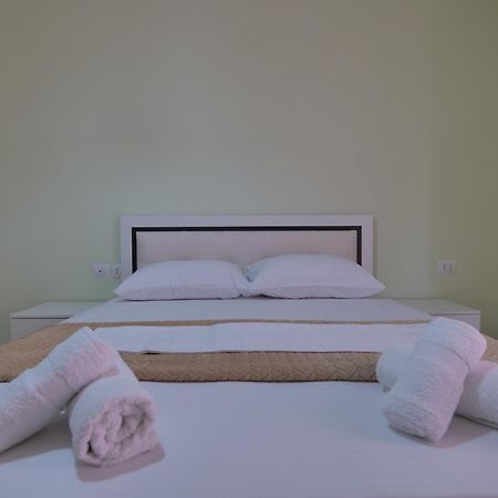 Noel Sea View Apartments Sarandë 외부 사진